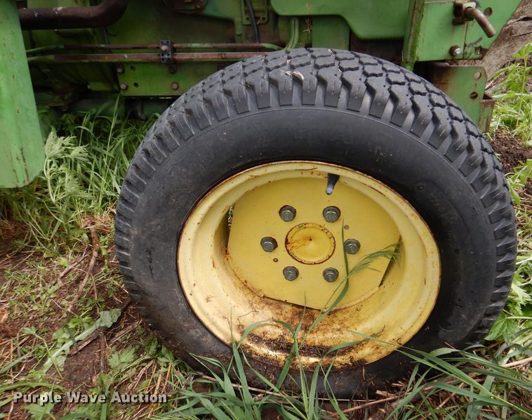 image for item KN9850 John Deere 950  MFWD tractor