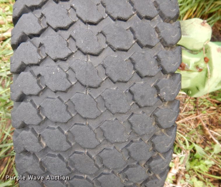 image for item KN9850 John Deere 950  MFWD tractor