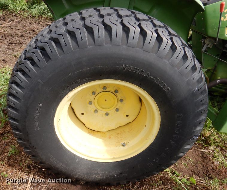 image for item KN9850 John Deere 950  MFWD tractor