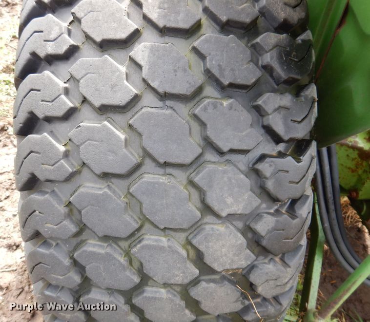 image for item KN9850 John Deere 950  MFWD tractor