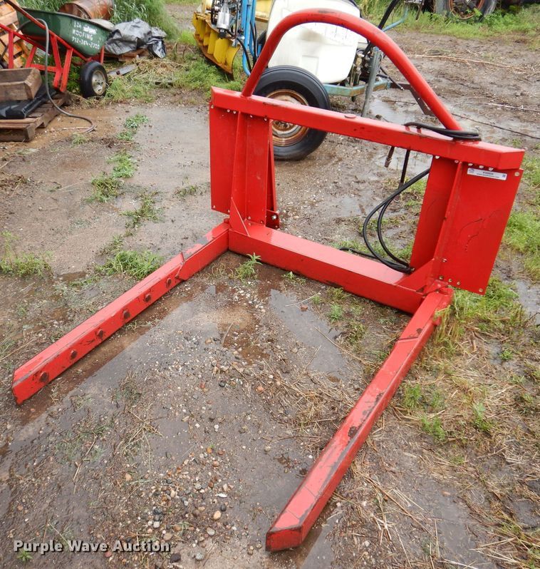 image for item KN9856 Westendorf Squeezer  hay bale mover