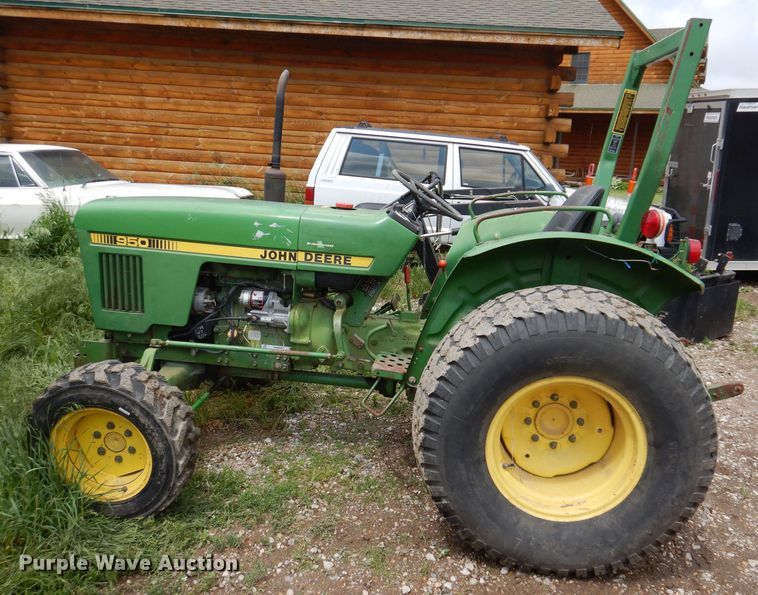 image for item KN9859 John Deere 950  MFWD tractor