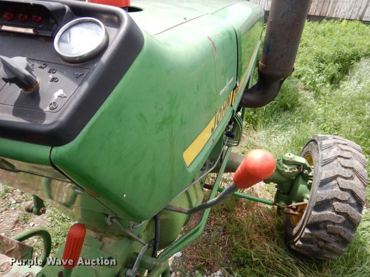 image for item KN9859 John Deere 950  MFWD tractor