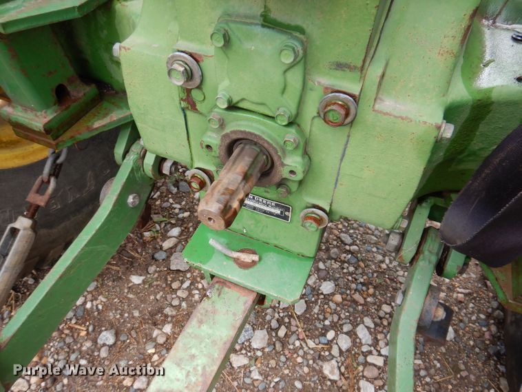 image for item KN9859 John Deere 950  MFWD tractor