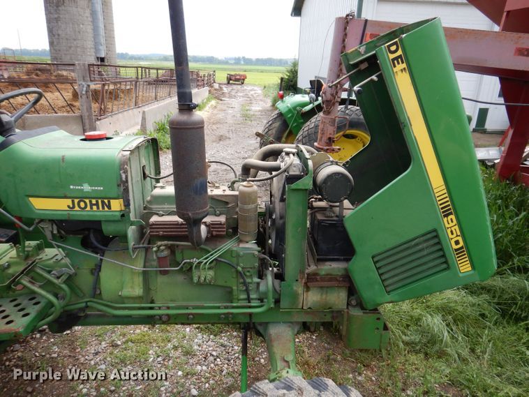 image for item KN9859 John Deere 950  MFWD tractor