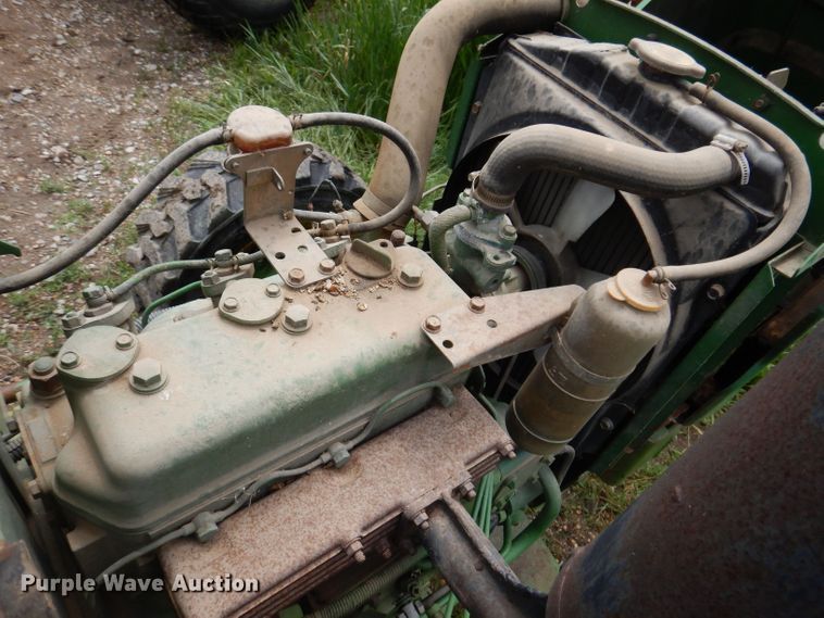 image for item KN9859 John Deere 950  MFWD tractor