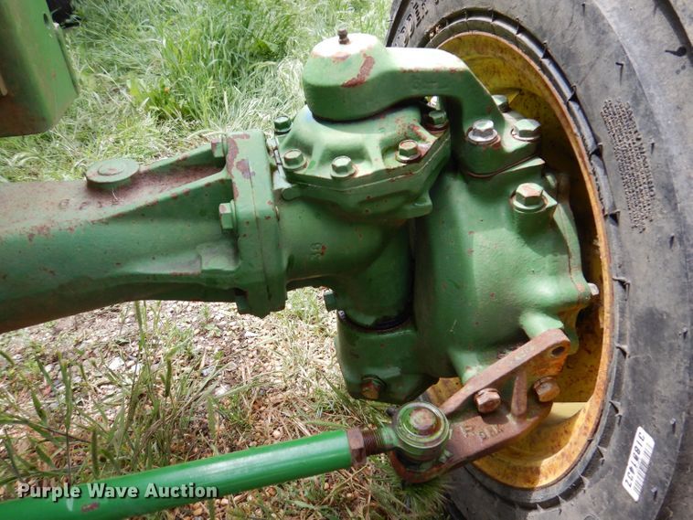 image for item KN9859 John Deere 950  MFWD tractor