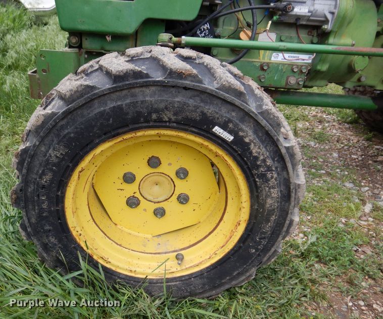 image for item KN9859 John Deere 950  MFWD tractor