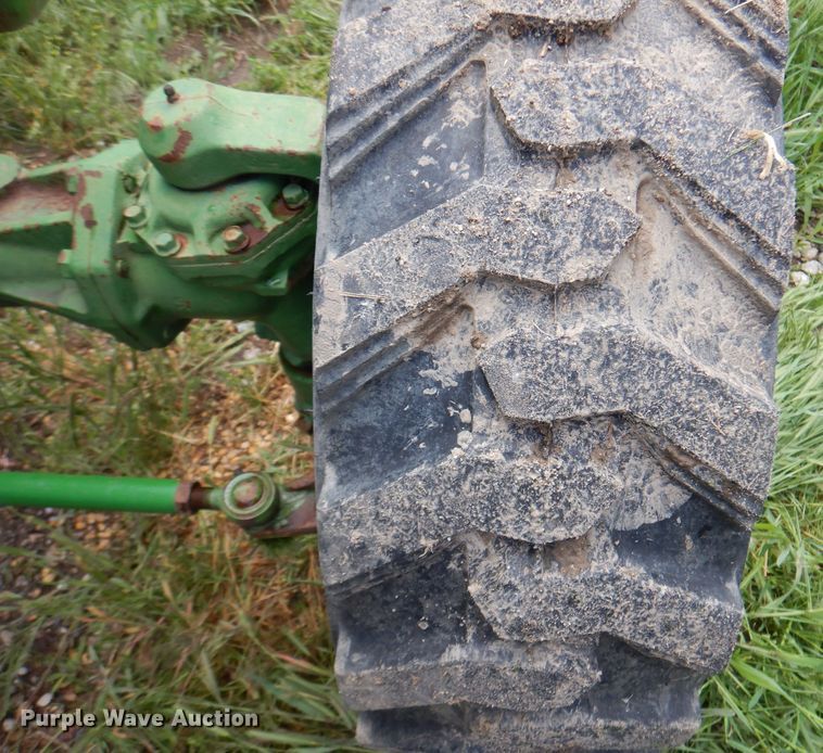 image for item KN9859 John Deere 950  MFWD tractor