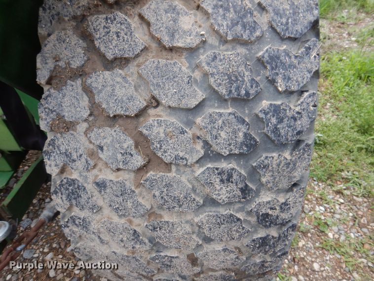 image for item KN9859 John Deere 950  MFWD tractor