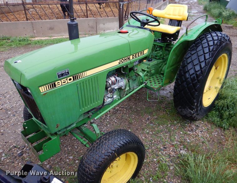 image for item KN9860 John Deere 950  tractor