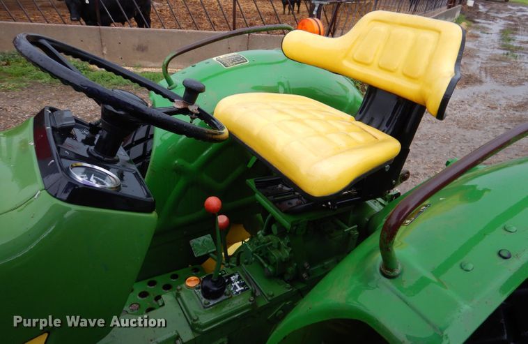 image for item KN9860 John Deere 950  tractor