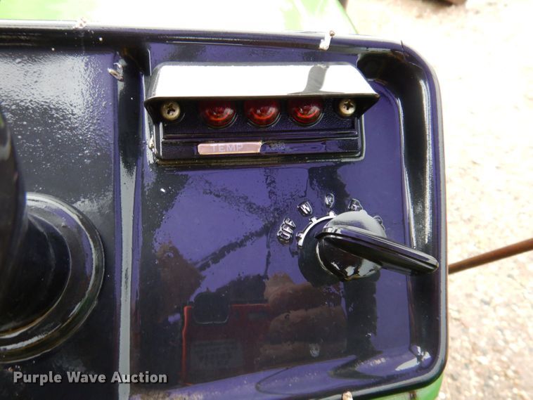 image for item KN9860 John Deere 950  tractor