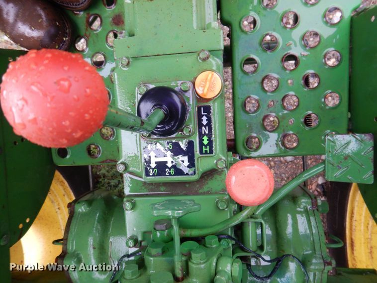 image for item KN9860 John Deere 950  tractor