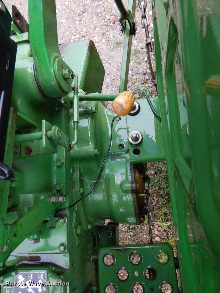 image for item KN9860 John Deere 950  tractor