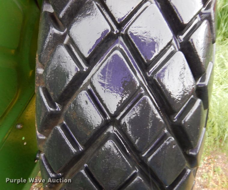 image for item KN9860 John Deere 950  tractor