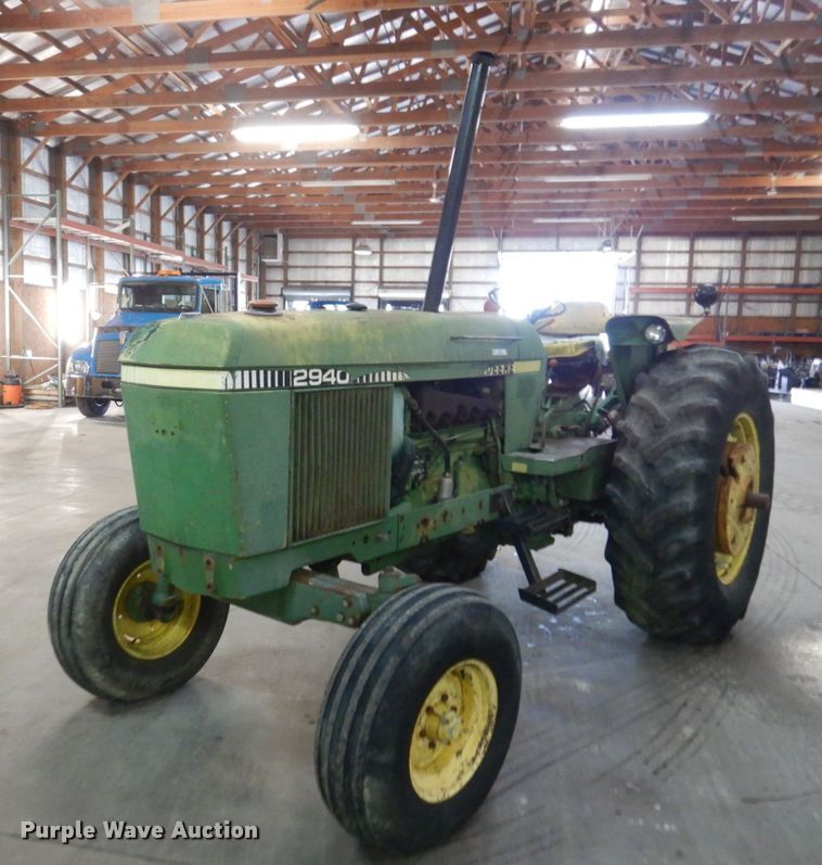 image for item KR9295 1980 John Deere 2940  tractor