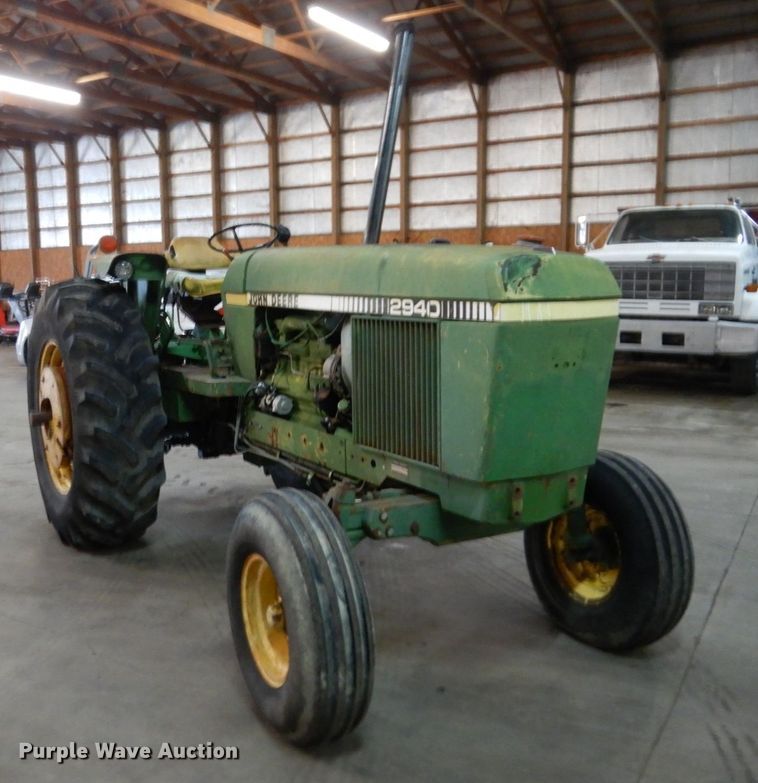 image for item KR9295 1980 John Deere 2940  tractor