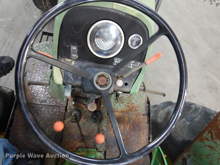 image for item KR9295 1980 John Deere 2940  tractor