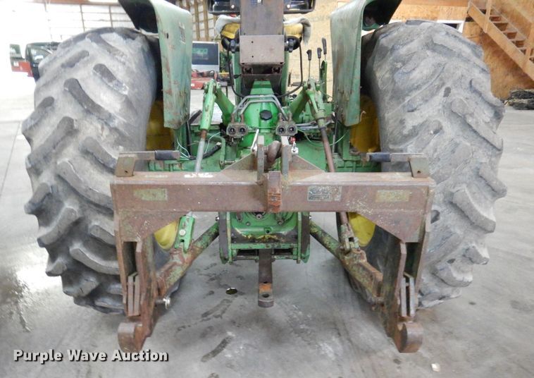 image for item KR9295 1980 John Deere 2940  tractor
