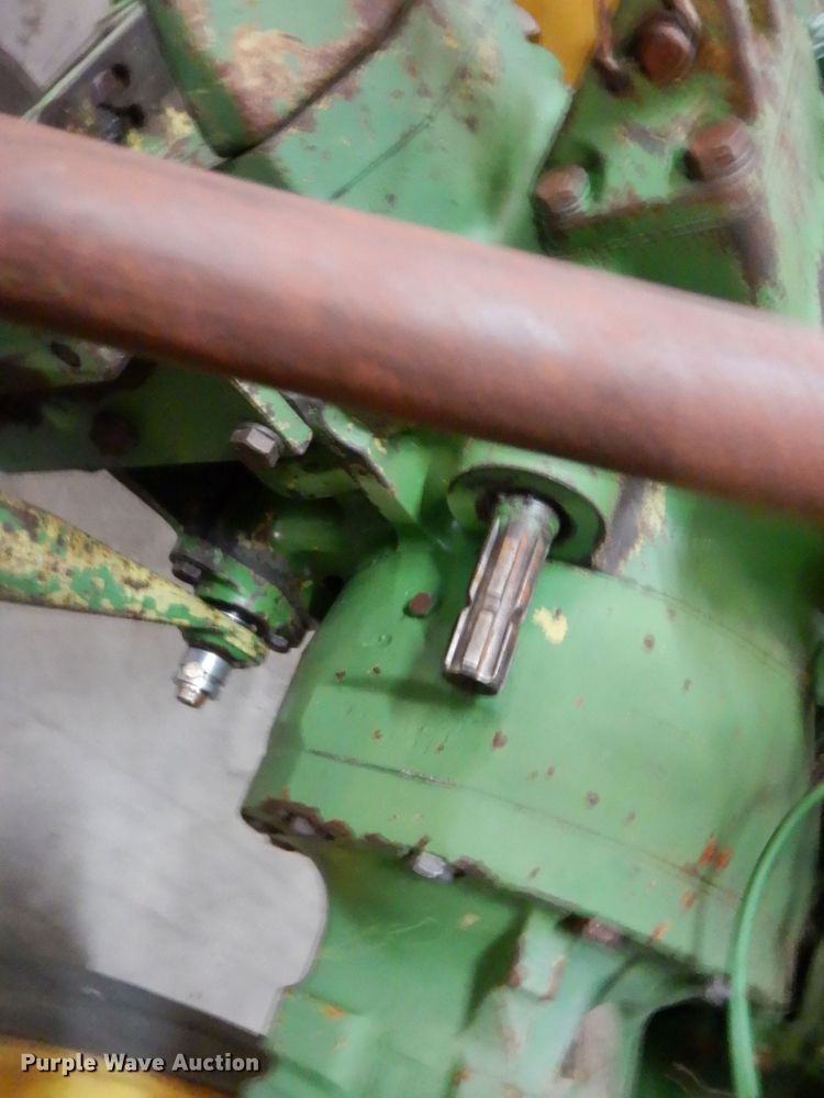 image for item KR9295 1980 John Deere 2940  tractor