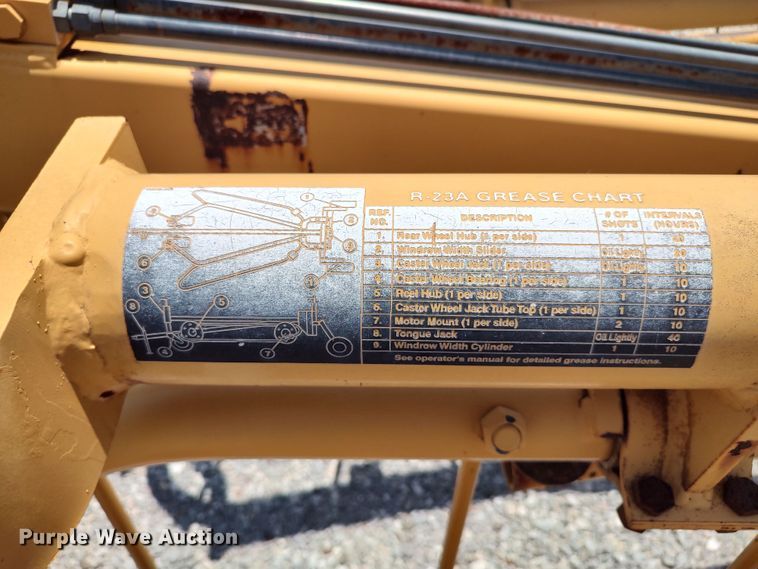 image for item LU9083 Vermeer R23A  hay rake