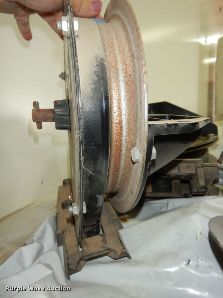 image for item MD9156 (9) finger pickups