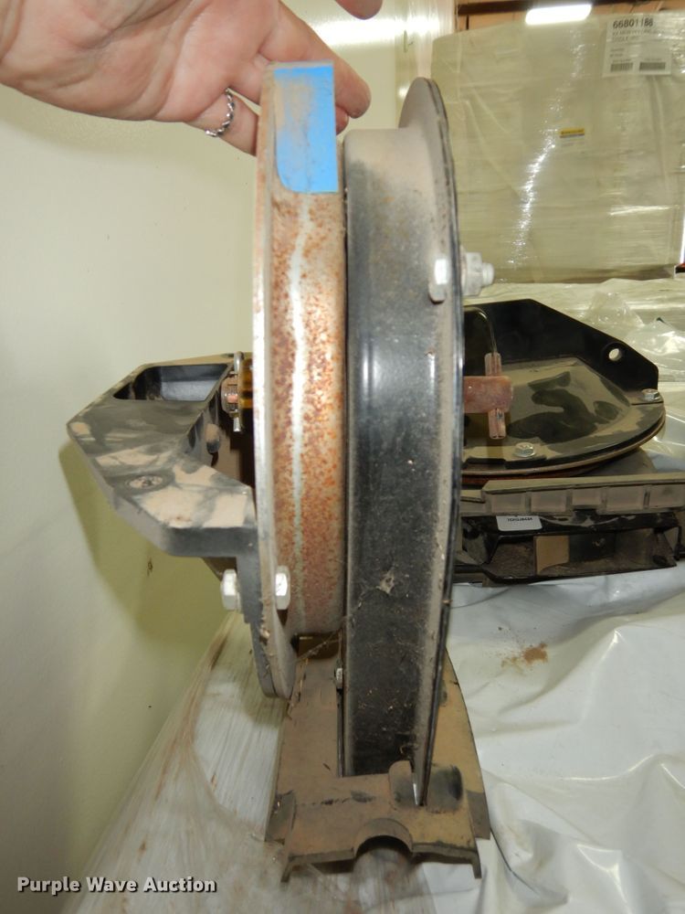 image for item MD9156 (9) finger pickups