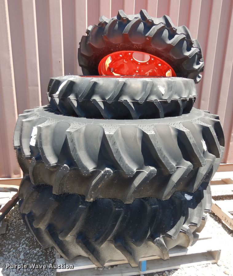 image for item MD9157 (4) tires and wheels