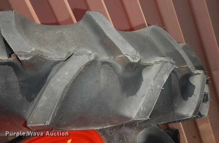 image for item MD9157 (4) tires and wheels