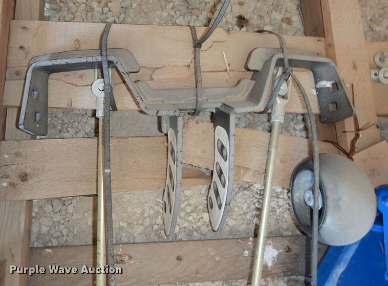 image for item MD9161 New Holland 2606MS  mower deck