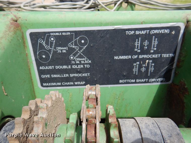 image for item MU9613 John Deere 7000  planter