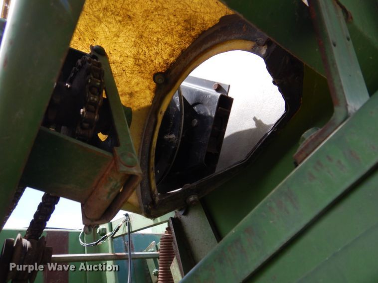 image for item MU9613 John Deere 7000  planter