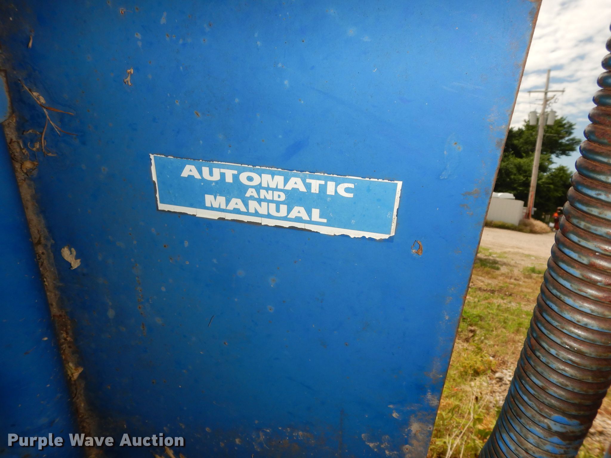 Livestock equipment in Wamego, KS Item DT9770 sold Purple Wave