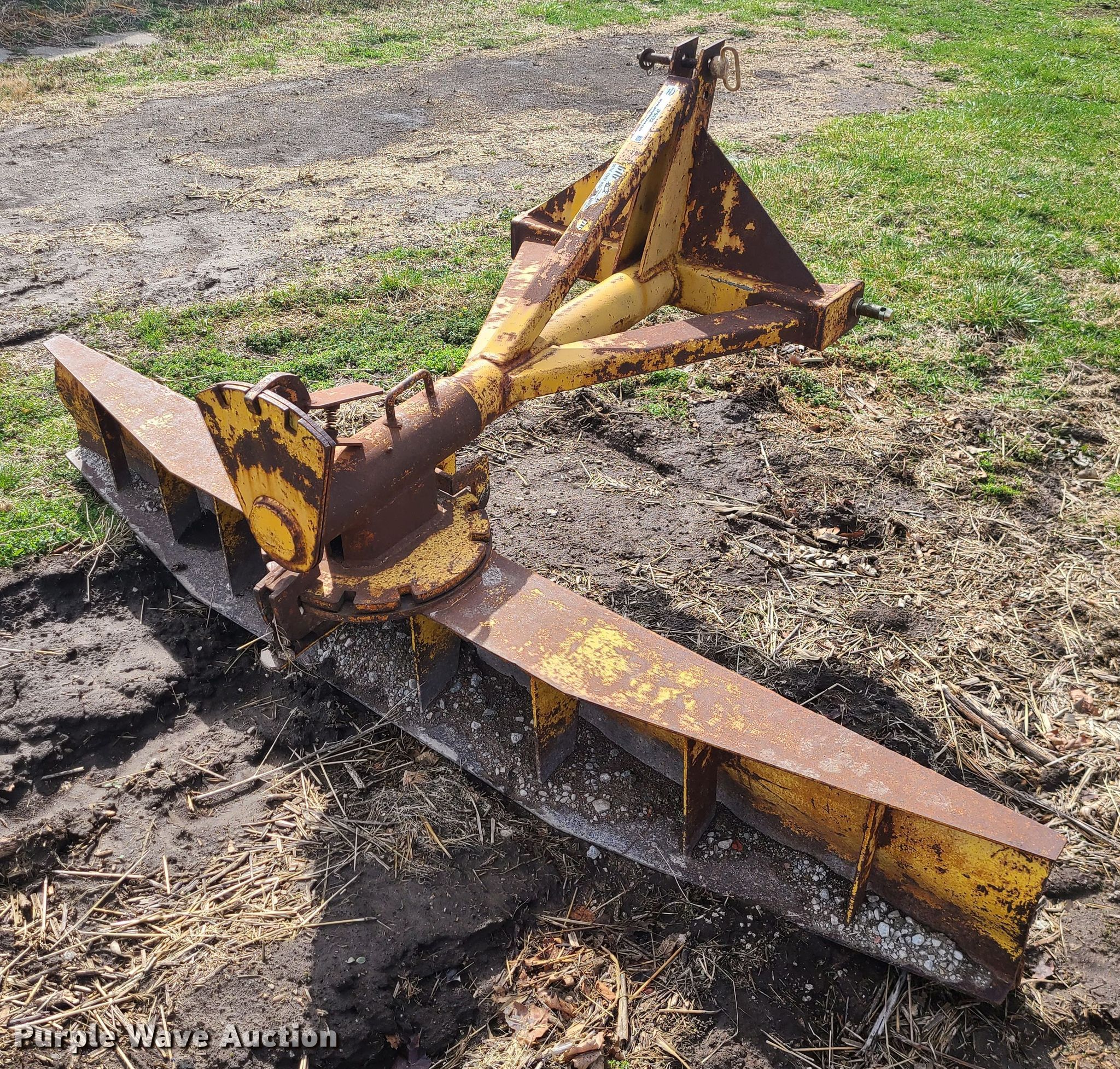 8' W blade in Lexington, MO | Item IF9422 sold | Purple Wave