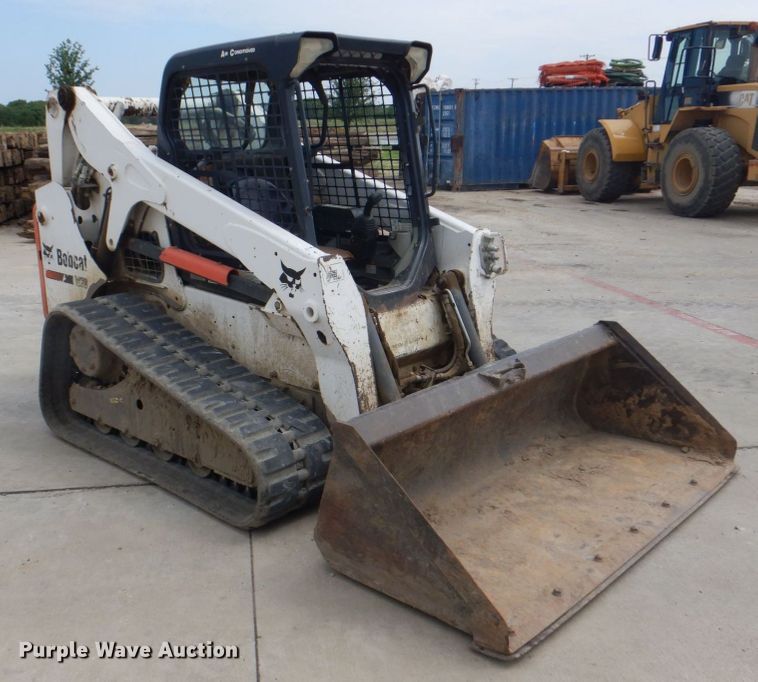 image for item DH7375 2012 Bobcat T650  tracked skid steer loader