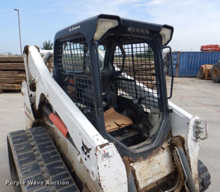image for item DH7375 2012 Bobcat T650  tracked skid steer loader