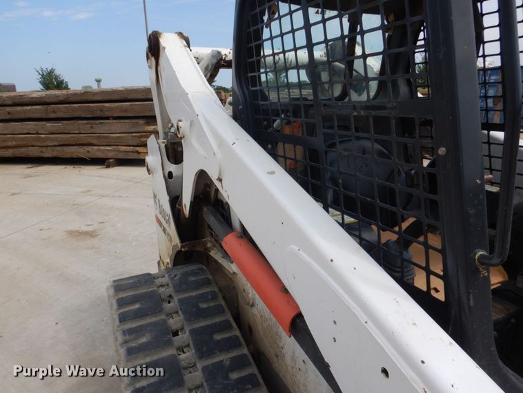 image for item DH7375 2012 Bobcat T650  tracked skid steer loader