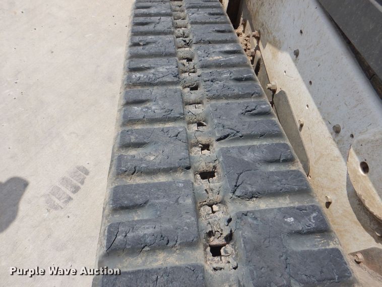 image for item DH7375 2012 Bobcat T650  tracked skid steer loader