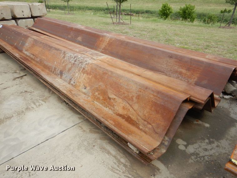 image for item DP4065 (7) sets of steel piling