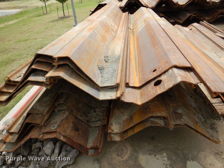 image for item DP4066 (16) sets of steel piling