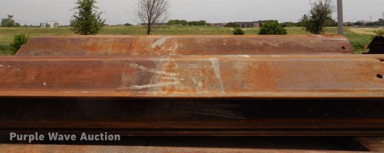 image for item DP4066 (16) sets of steel piling