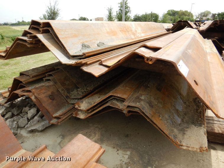 image for item DP4066 (16) sets of steel piling