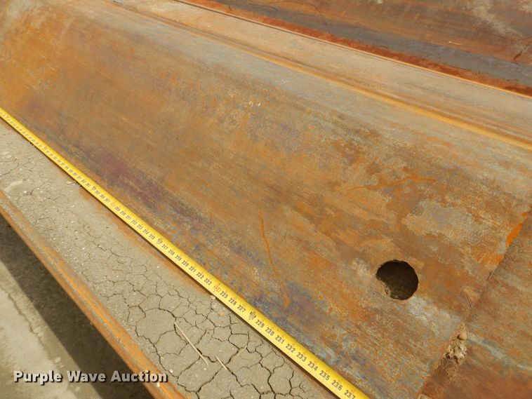 image for item DP4066 (16) sets of steel piling