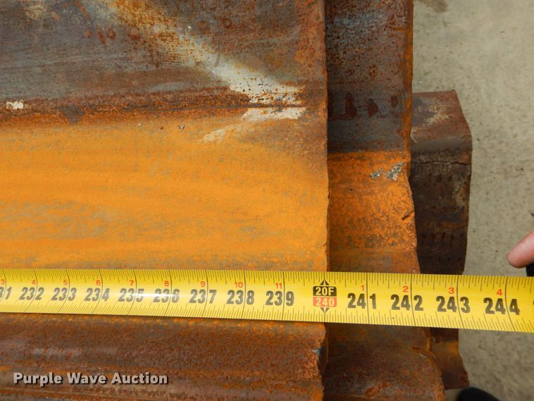 image for item DP4069 (20) sets of sheet piling