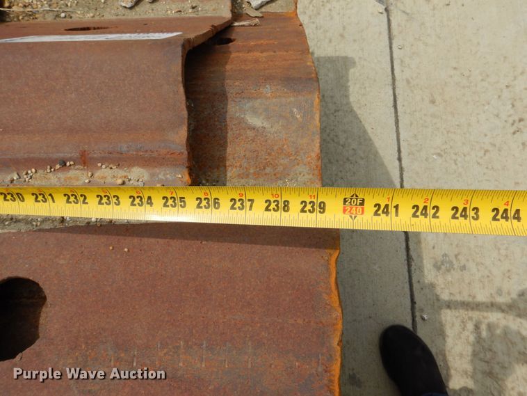 image for item DP4071 (10) sets of sheet piling