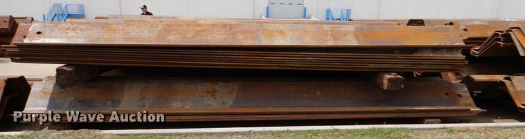 image for item DP4072 (20) sets of steel piling