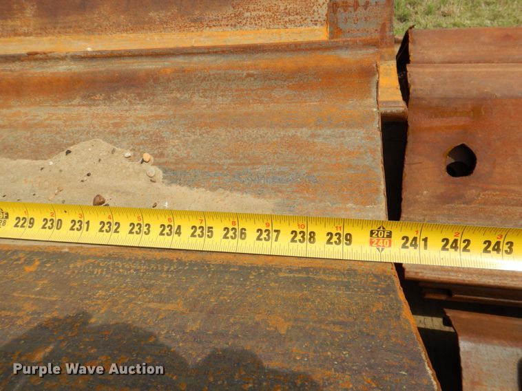 image for item DP4072 (20) sets of steel piling