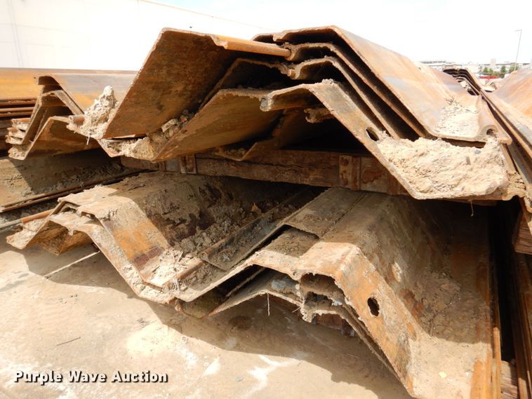 image for item DP4073 (20) sets of steel piling