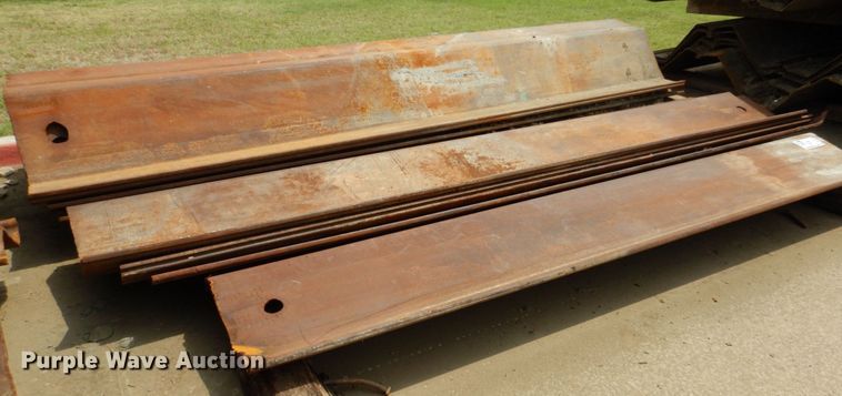 image for item DP4076 (7) sets of sheet piling